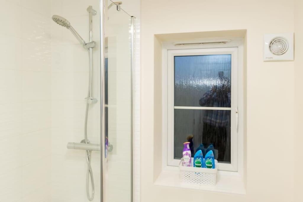 Cozy 3 Bed Sasha House In Beeston Nottingham Villa ภายนอก รูปภาพ