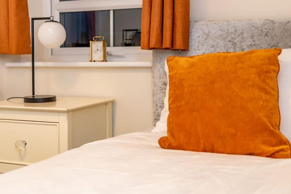 Cozy 3 Bed Sasha House In Beeston Nottingham Villa ภายนอก รูปภาพ