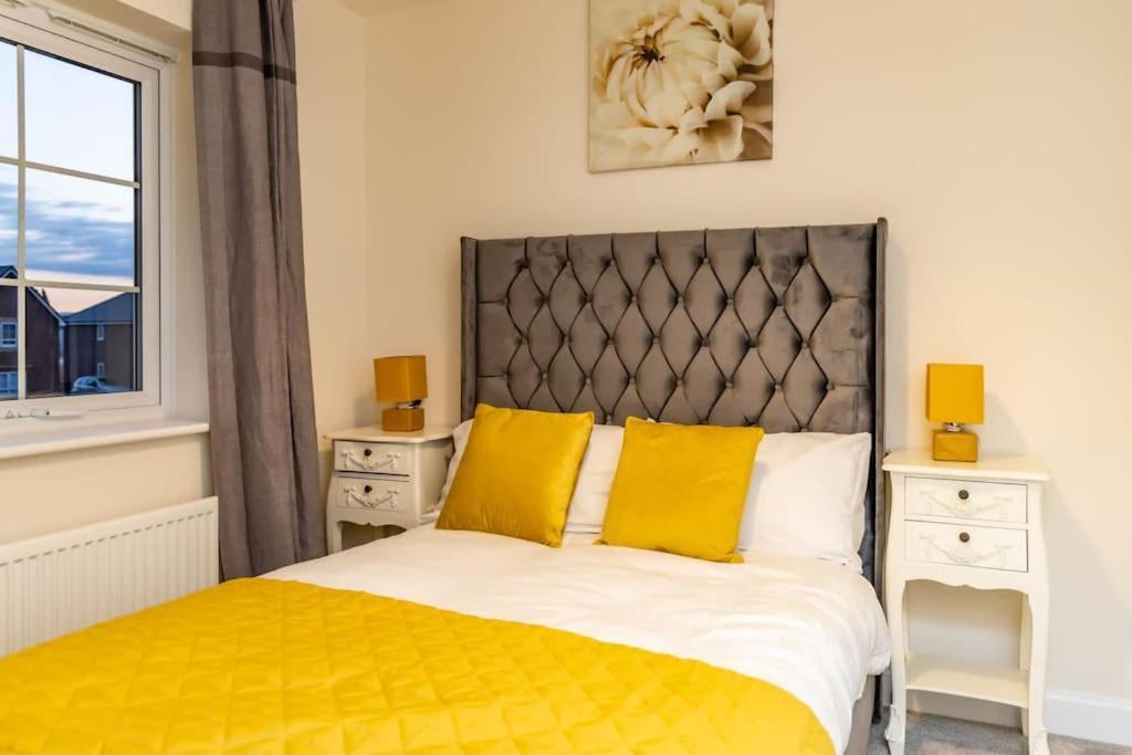 Cozy 3 Bed Sasha House In Beeston Nottingham Villa ภายนอก รูปภาพ